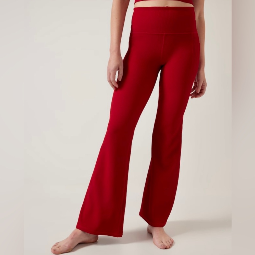 Athleta Salutation Stash Rib Flare